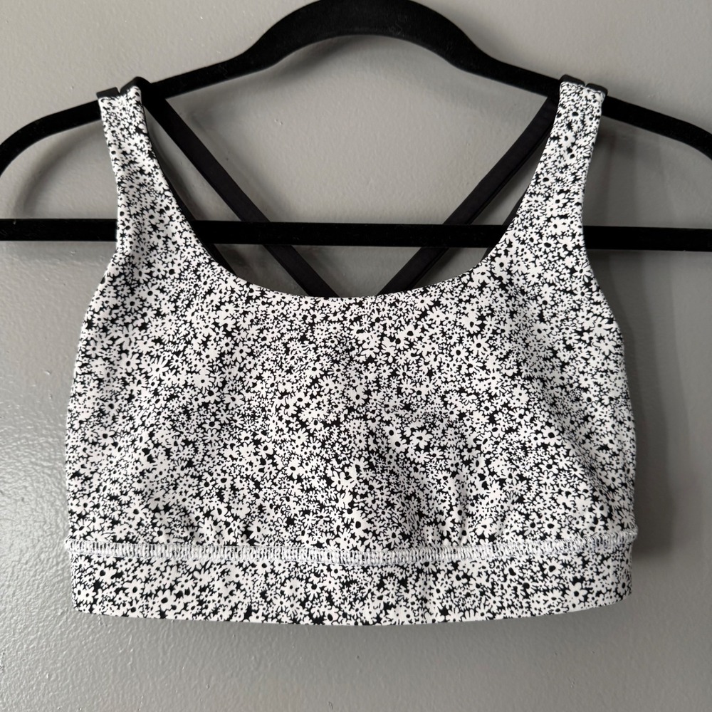 Lululemon Energy Bra Black + White Ditzy Daisy Size 4